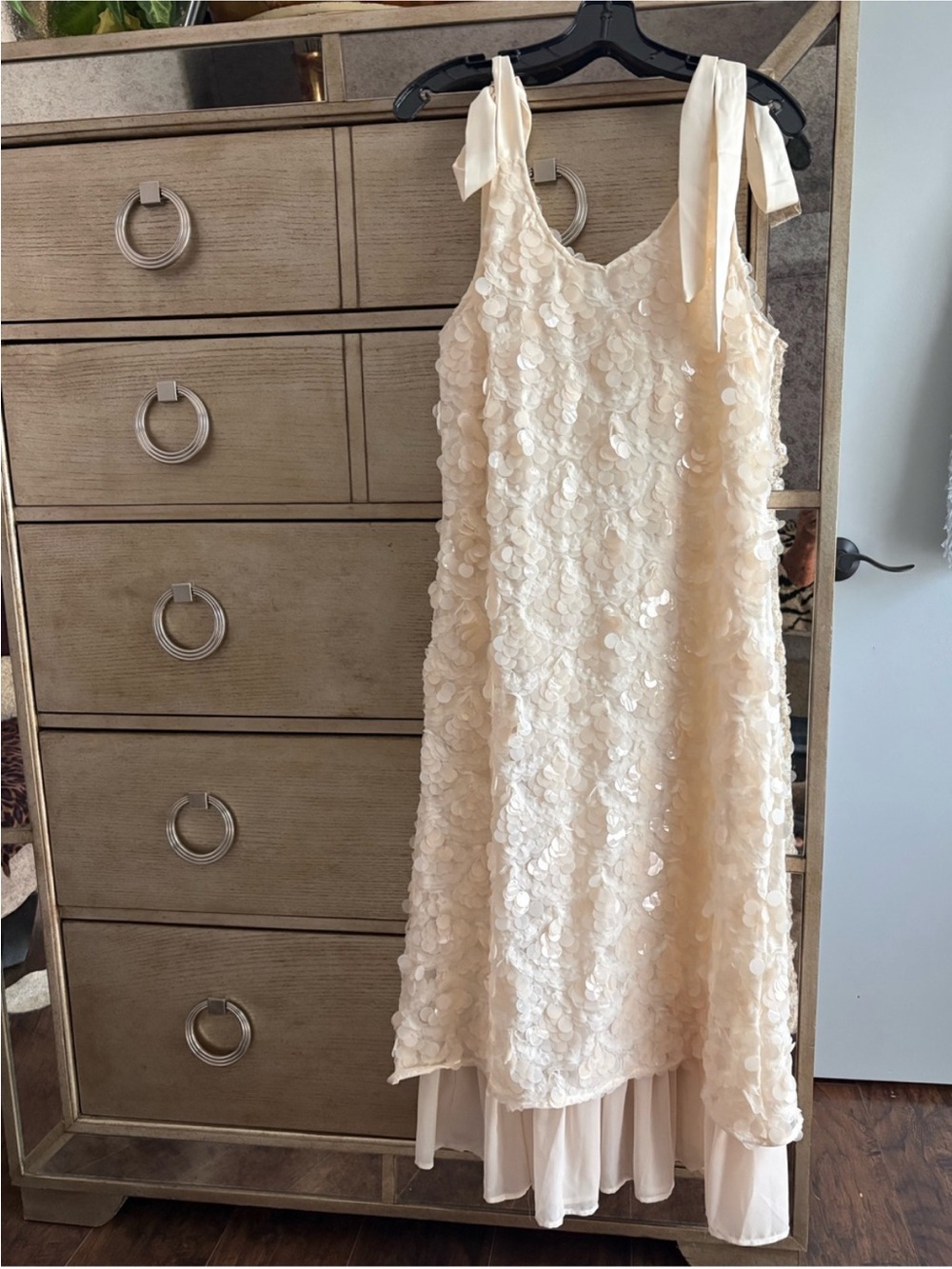 NWOT En Saison Cream Sequin Tie-Shoulder Midi Dress - Picture 2 of 6